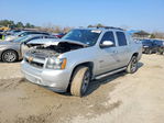 Chevrolet Avalanche 2013