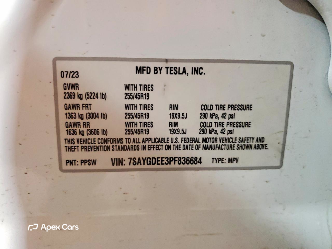 Tesla Model Y 2023