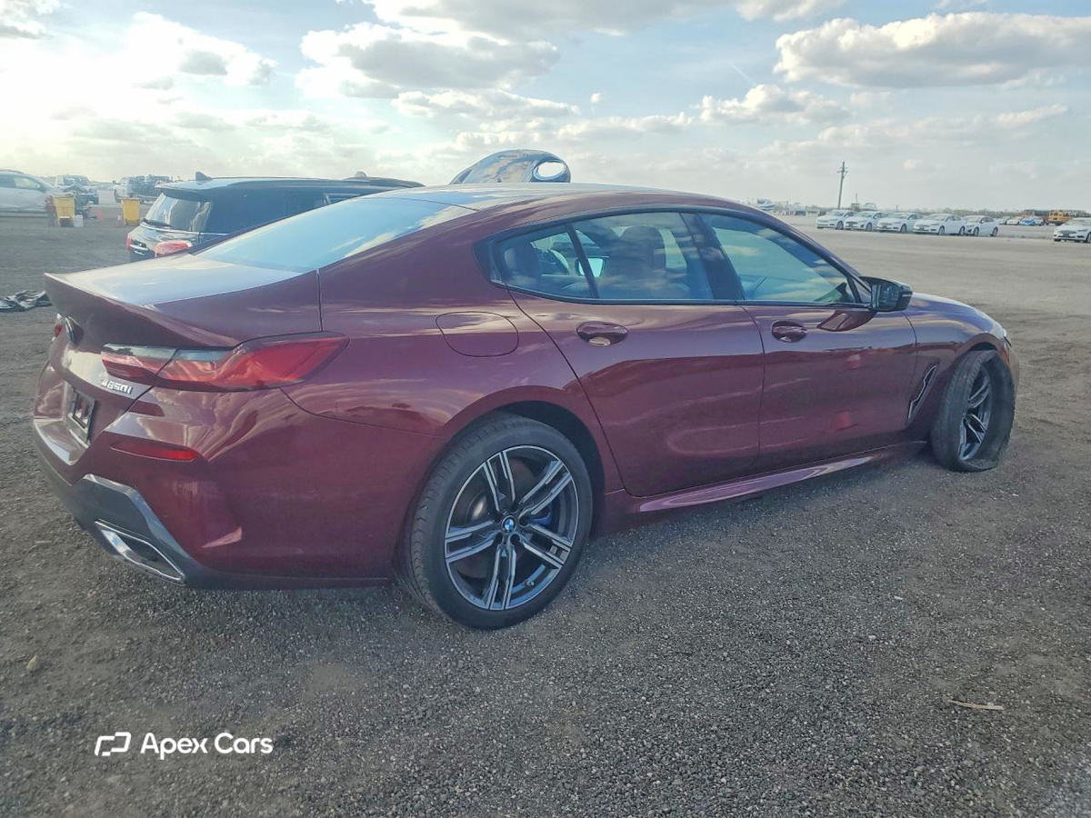 BMW M8 2025