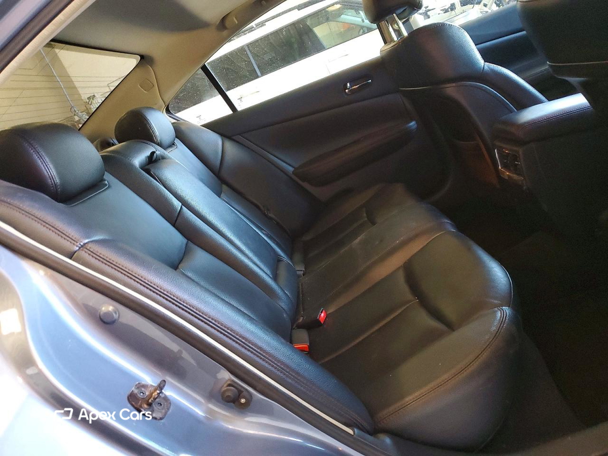 Nissan Maxima 2010