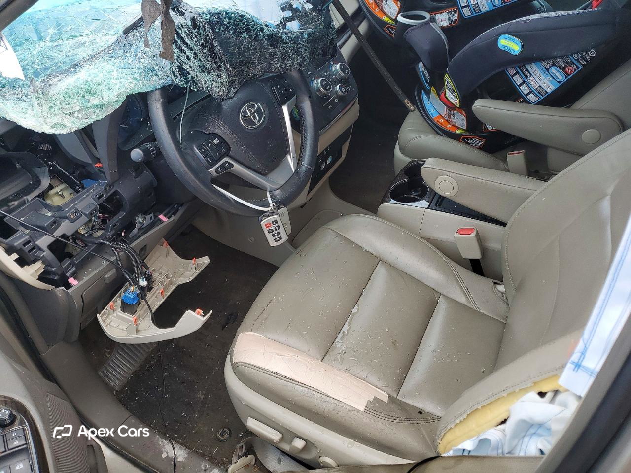 Toyota Sienna 2016
