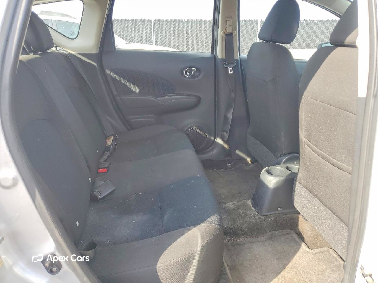 Nissan Versa 2015