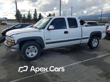 Chevrolet Silverado 2001 - Image 1 of 12