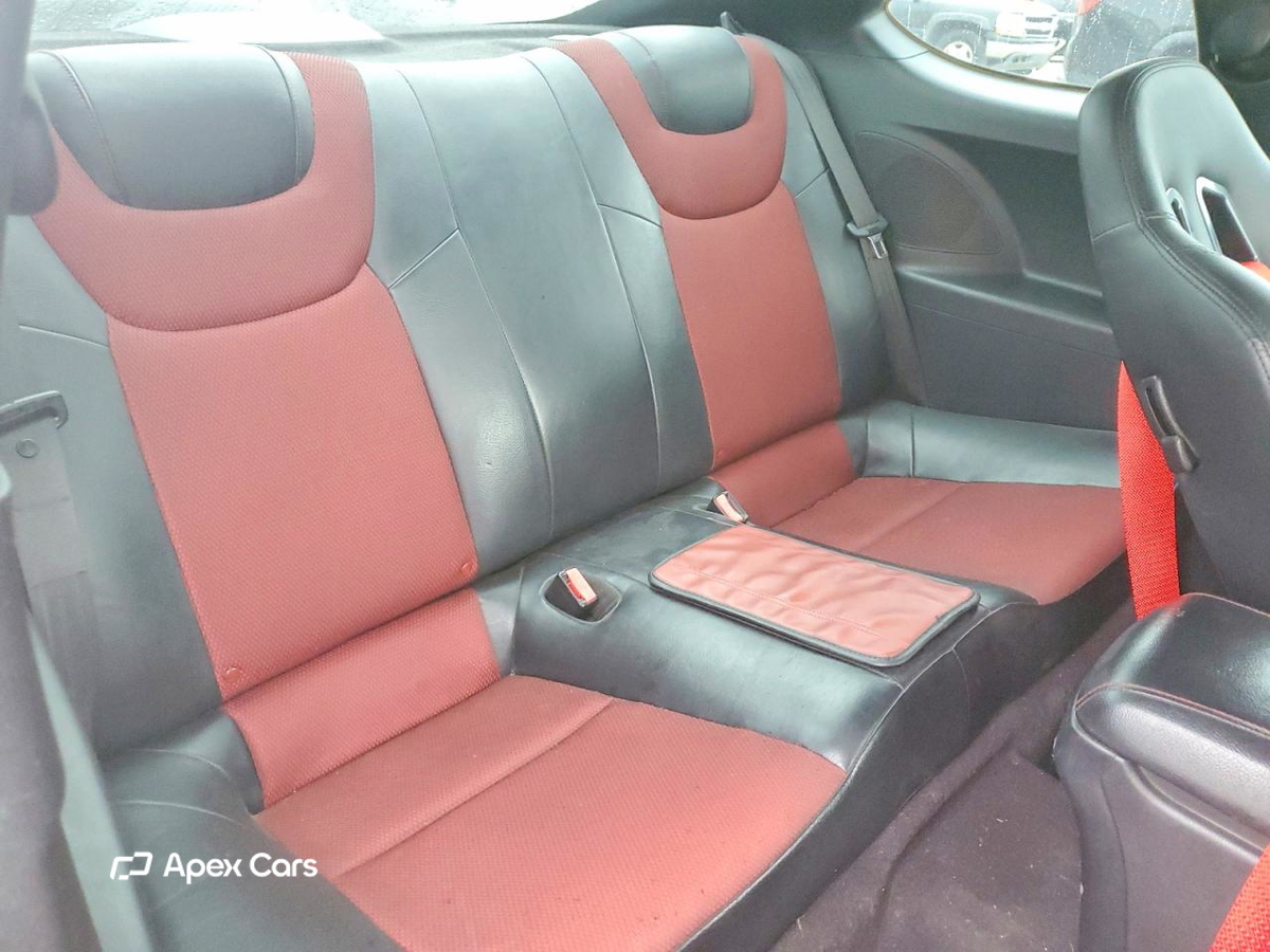 Hyundai Genesis 2011