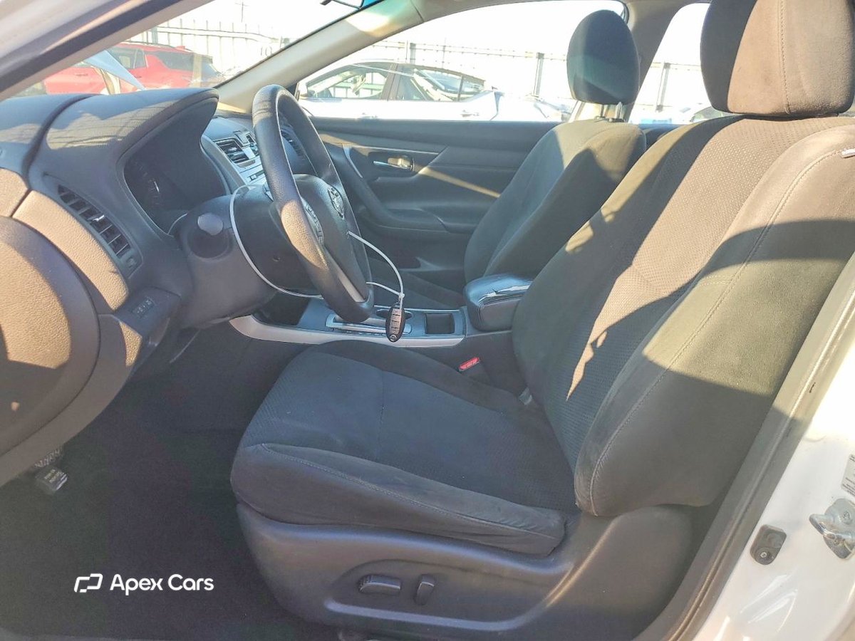 Nissan Altima 2015