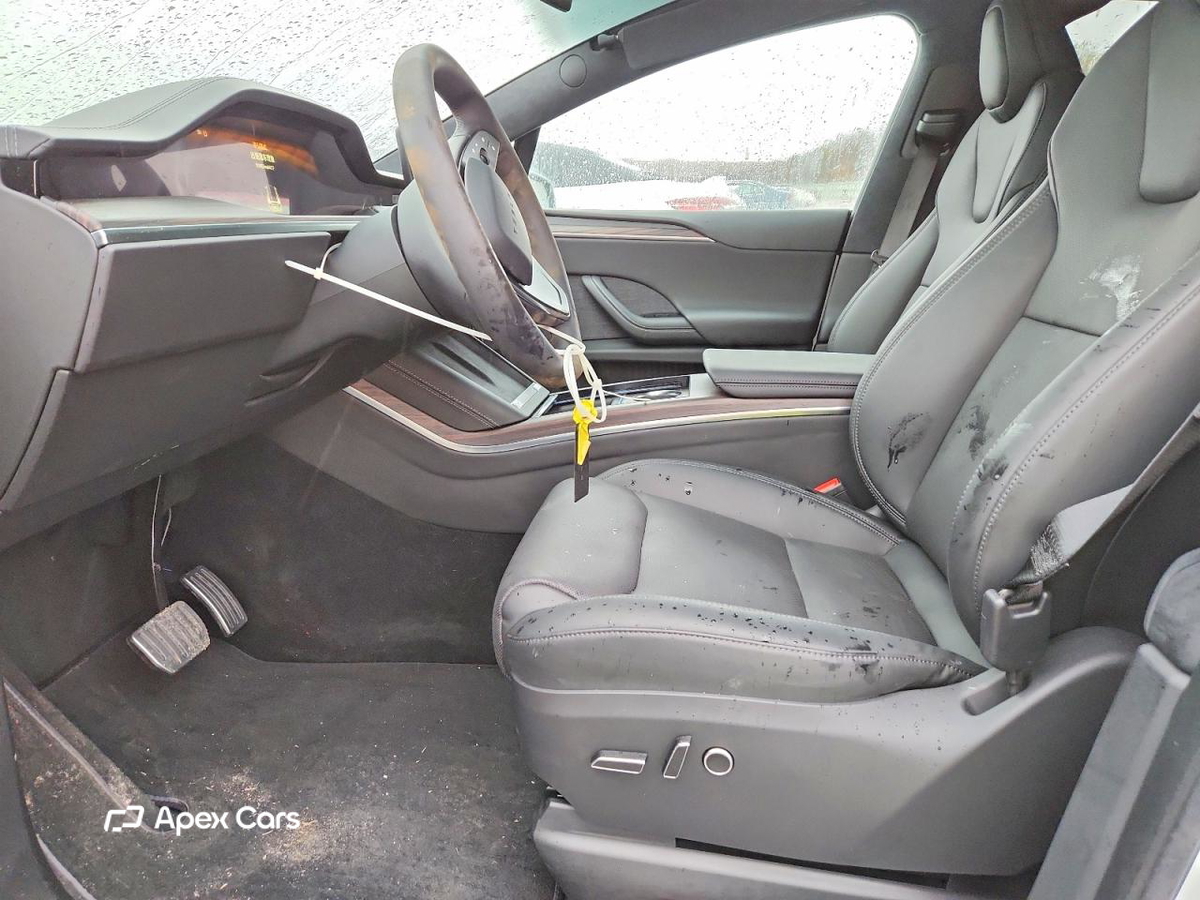 Tesla Model X 2026