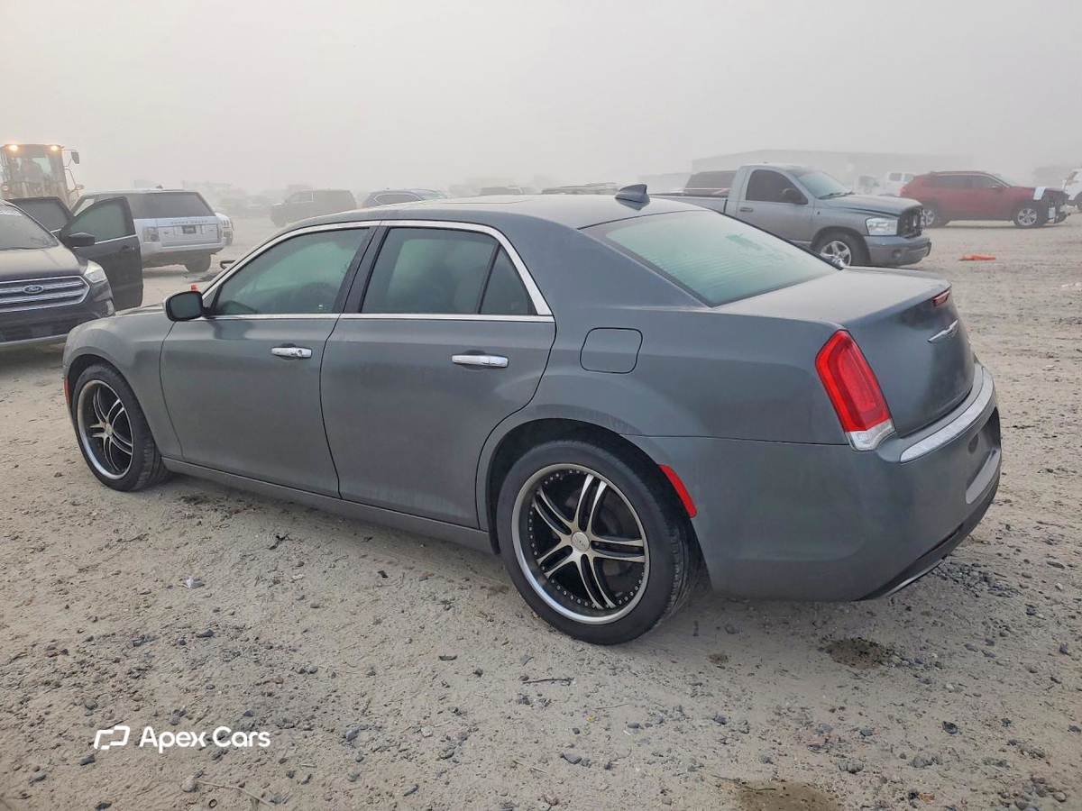 Chrysler 300 2017