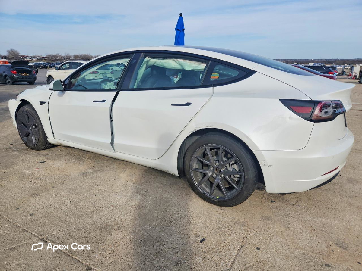 Tesla Model 3 2022