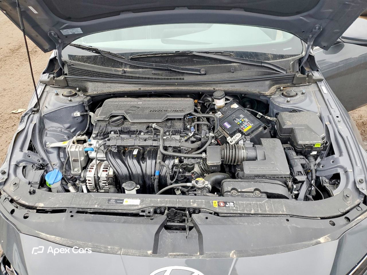 Hyundai Elantra 2025