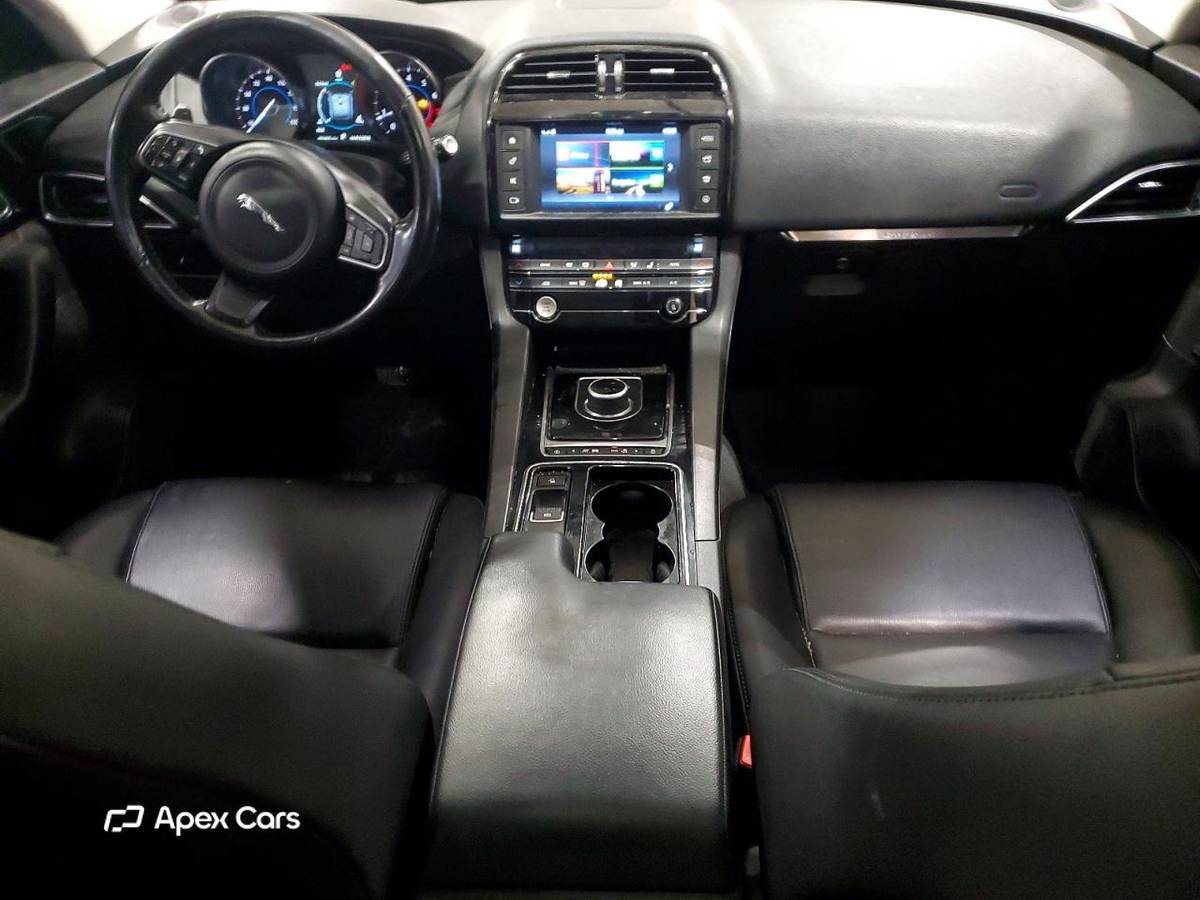 Jaguar F-Pace 2018