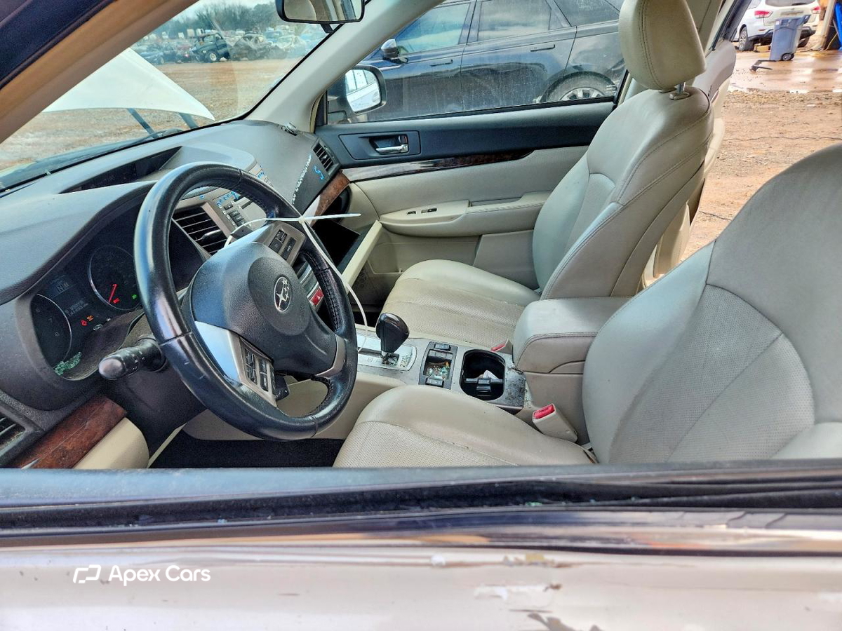 Subaru Legacy 2014