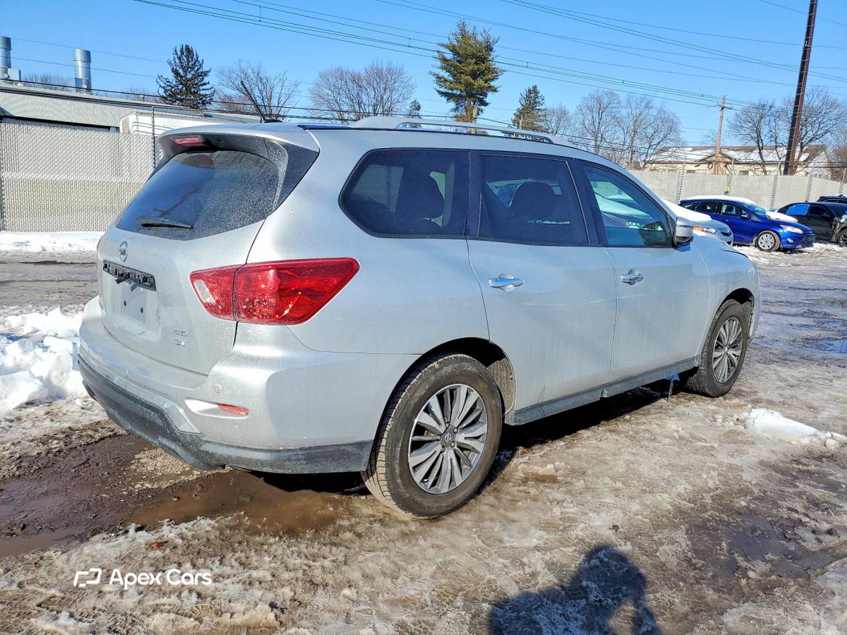 Nissan Pathfinder 2017