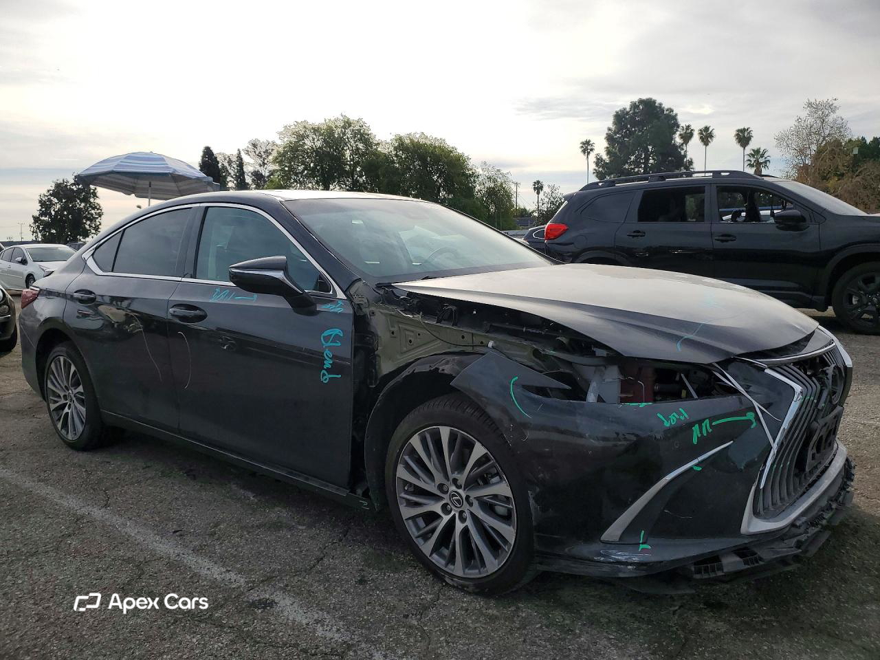 Lexus ES 2019
