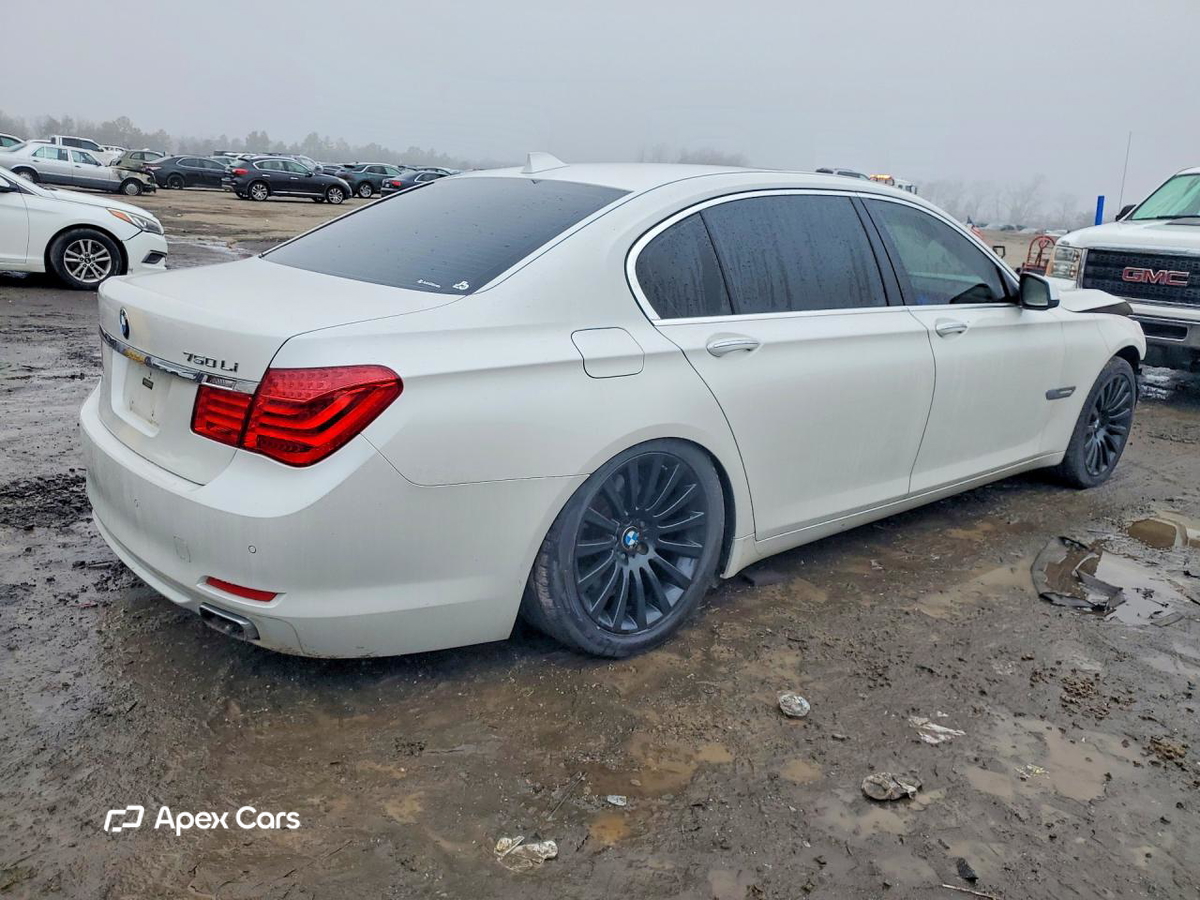 BMW Series 7 2012