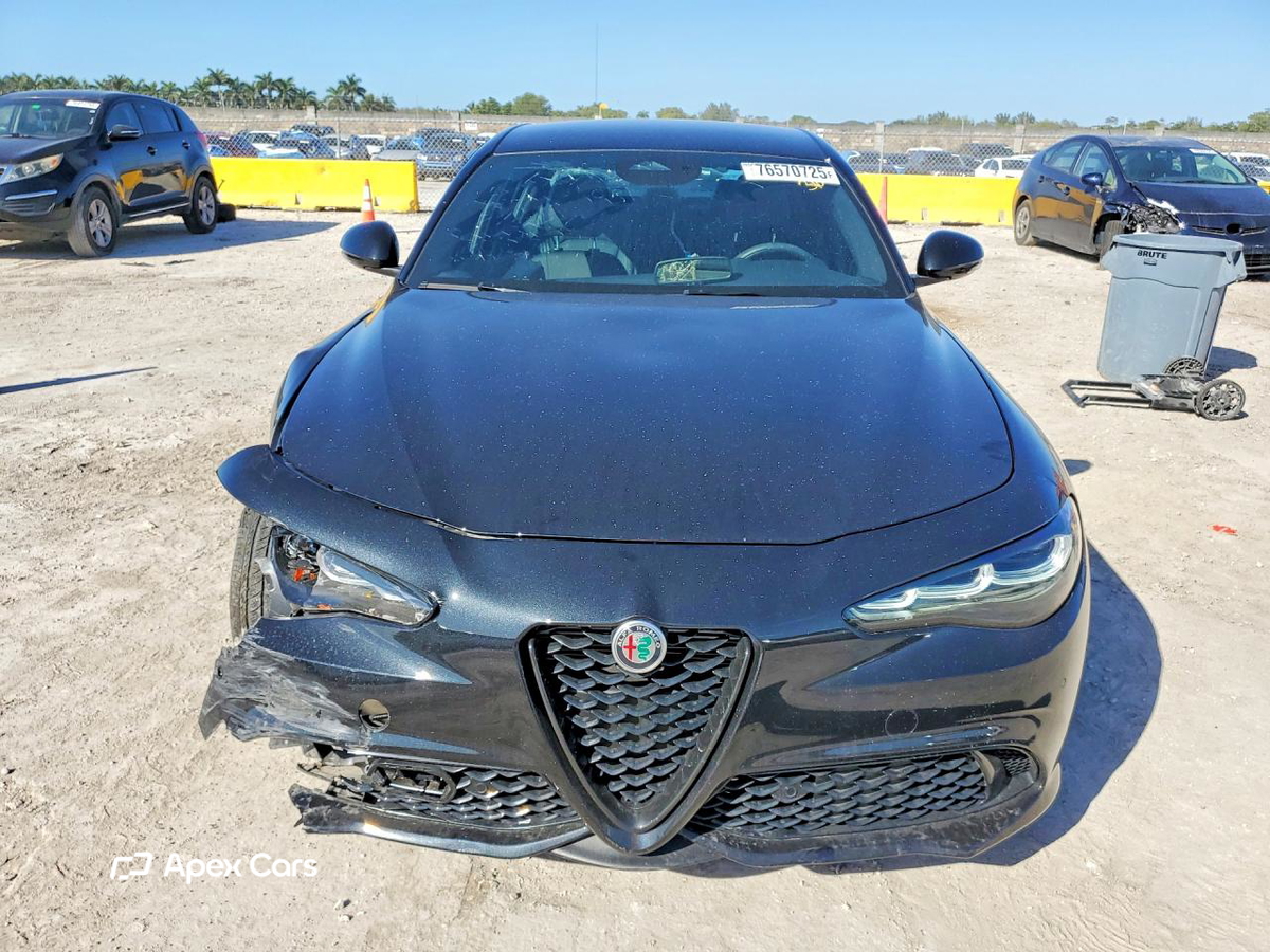Alfa Romeo Giulia 2025