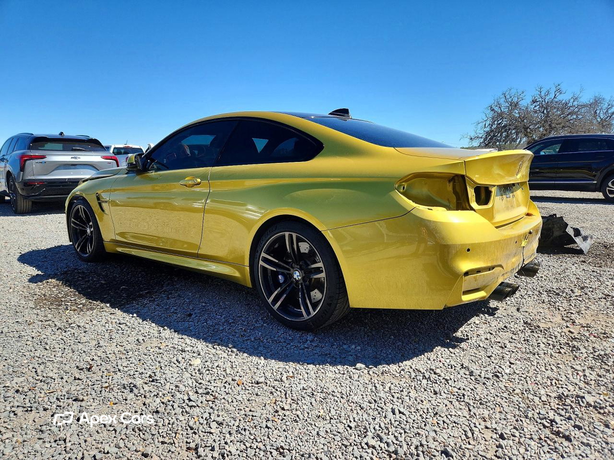 BMW M4 2015