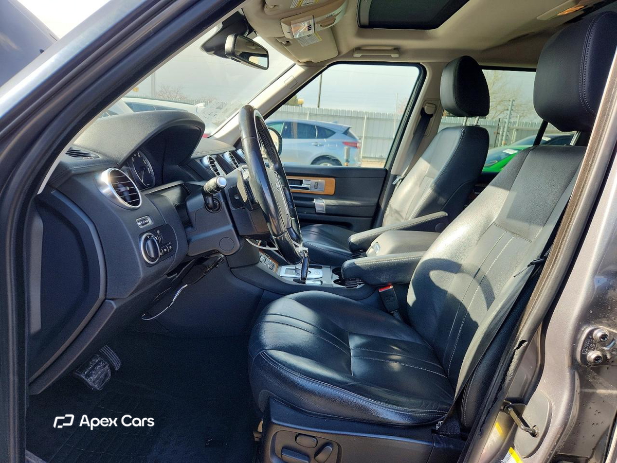 Land Rover LR4 2016
