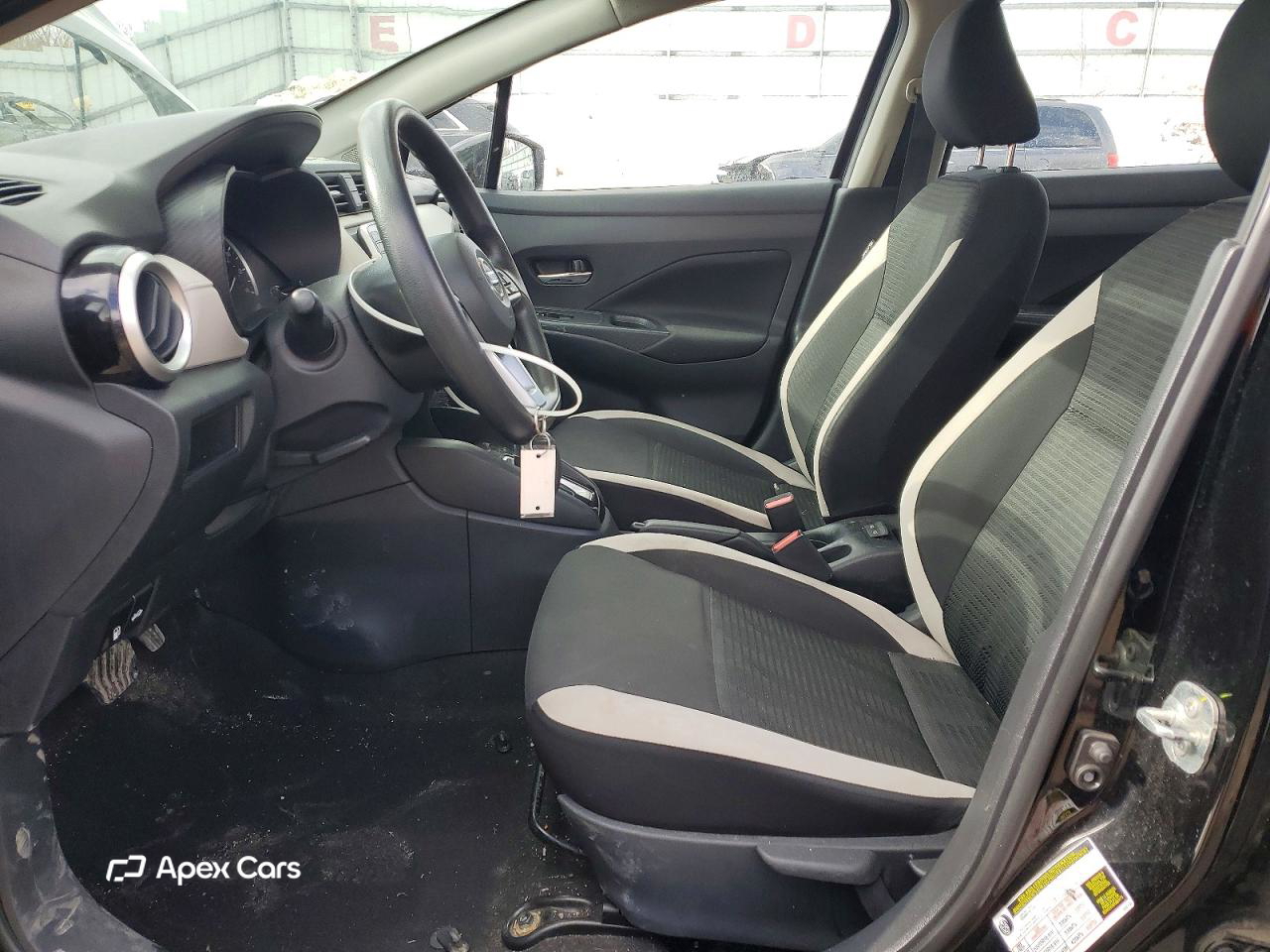 Nissan Versa 2021