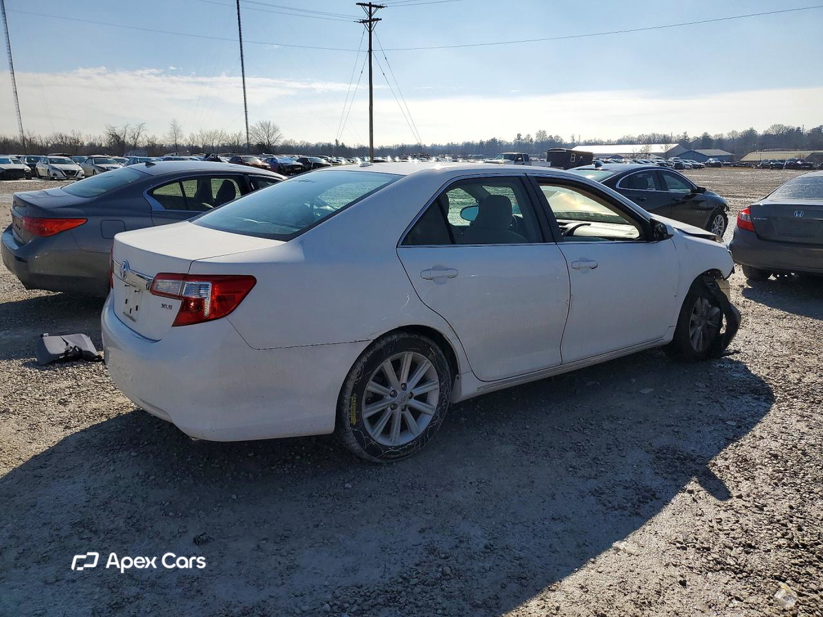 Toyota Camry 2012