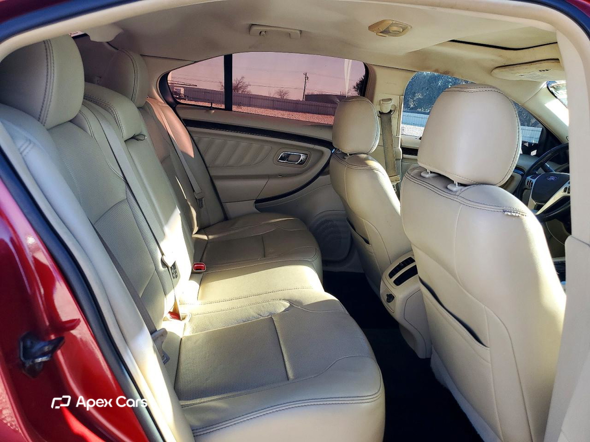 Ford Taurus 2013