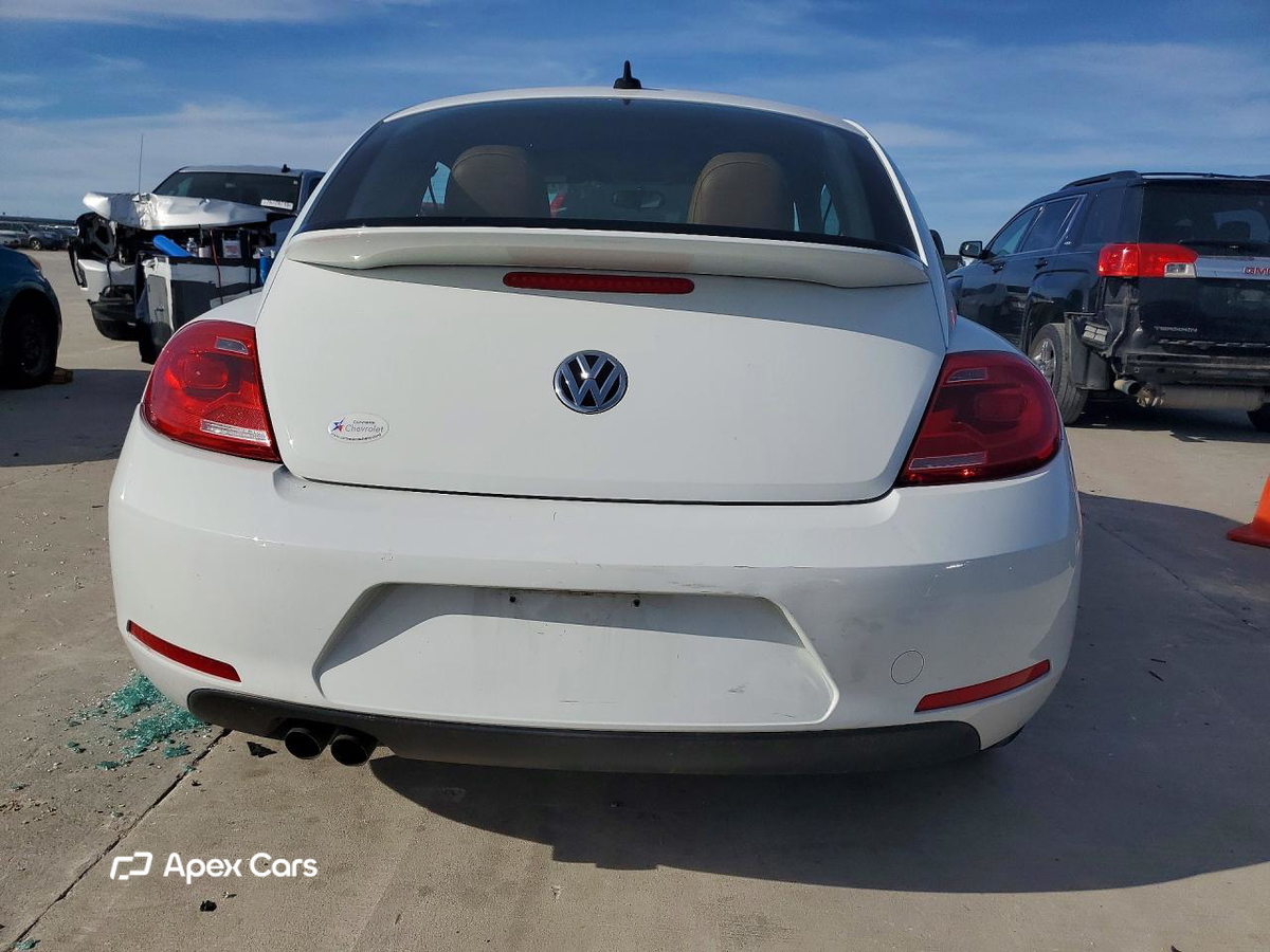 Volkswagen Beetle 2015