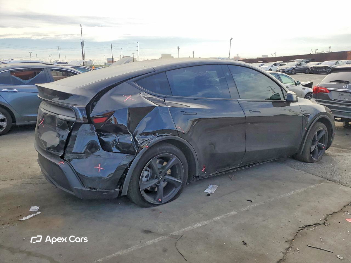 Tesla Model Y 2026