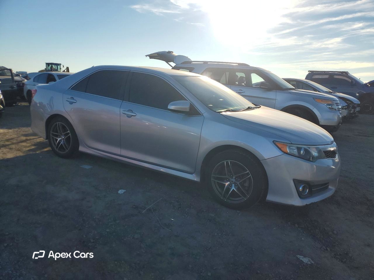 Toyota Camry 2012