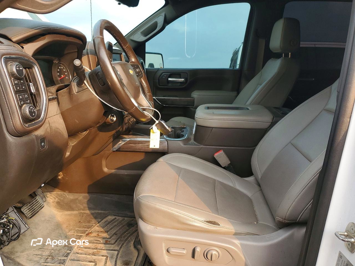 Chevrolet Silverado 2021