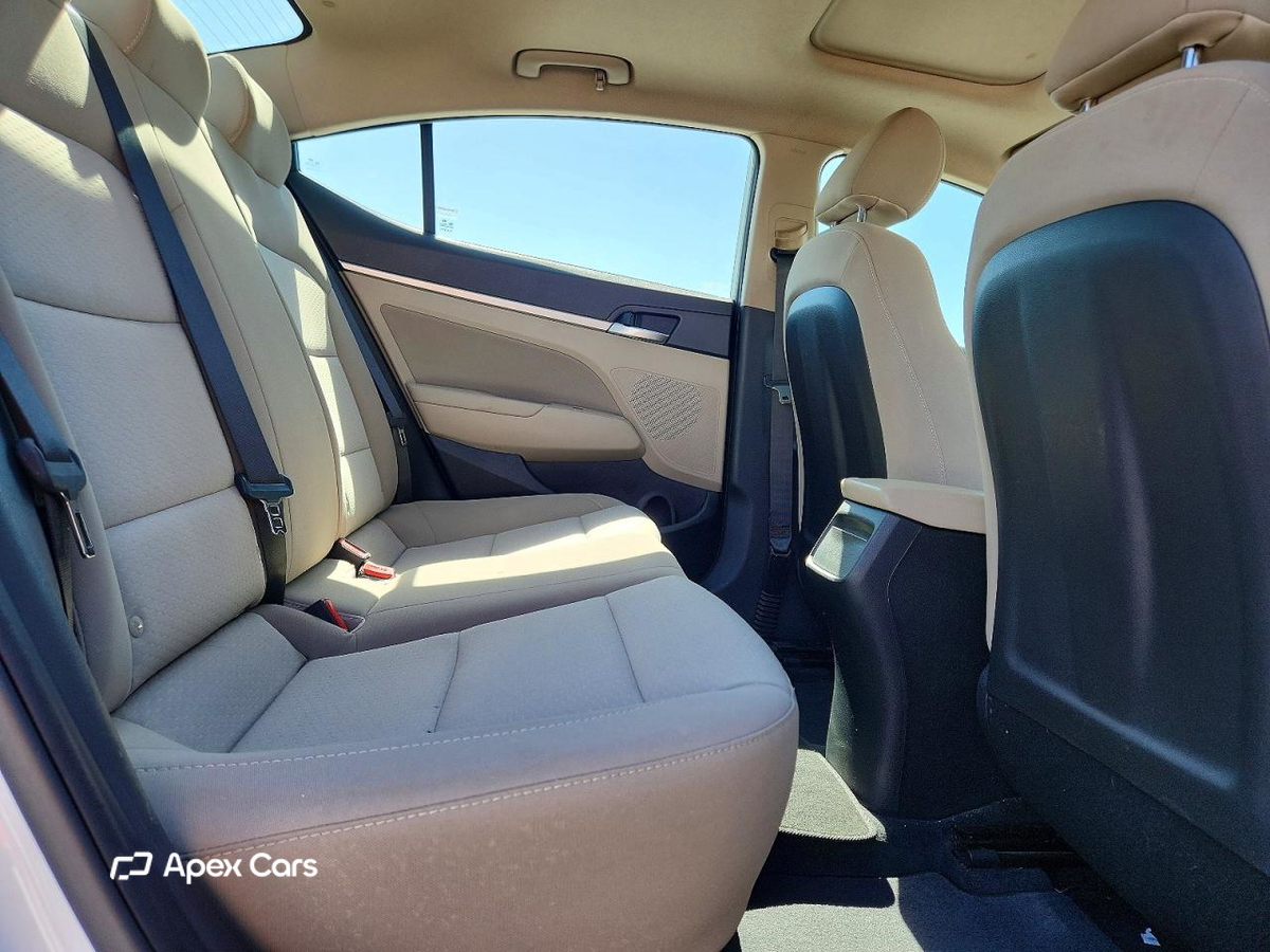 Hyundai Elantra 2019