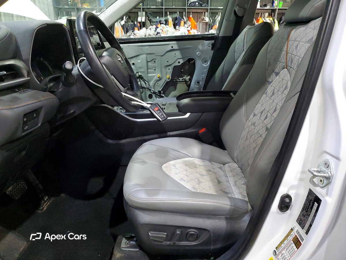 Toyota Highlander 2023