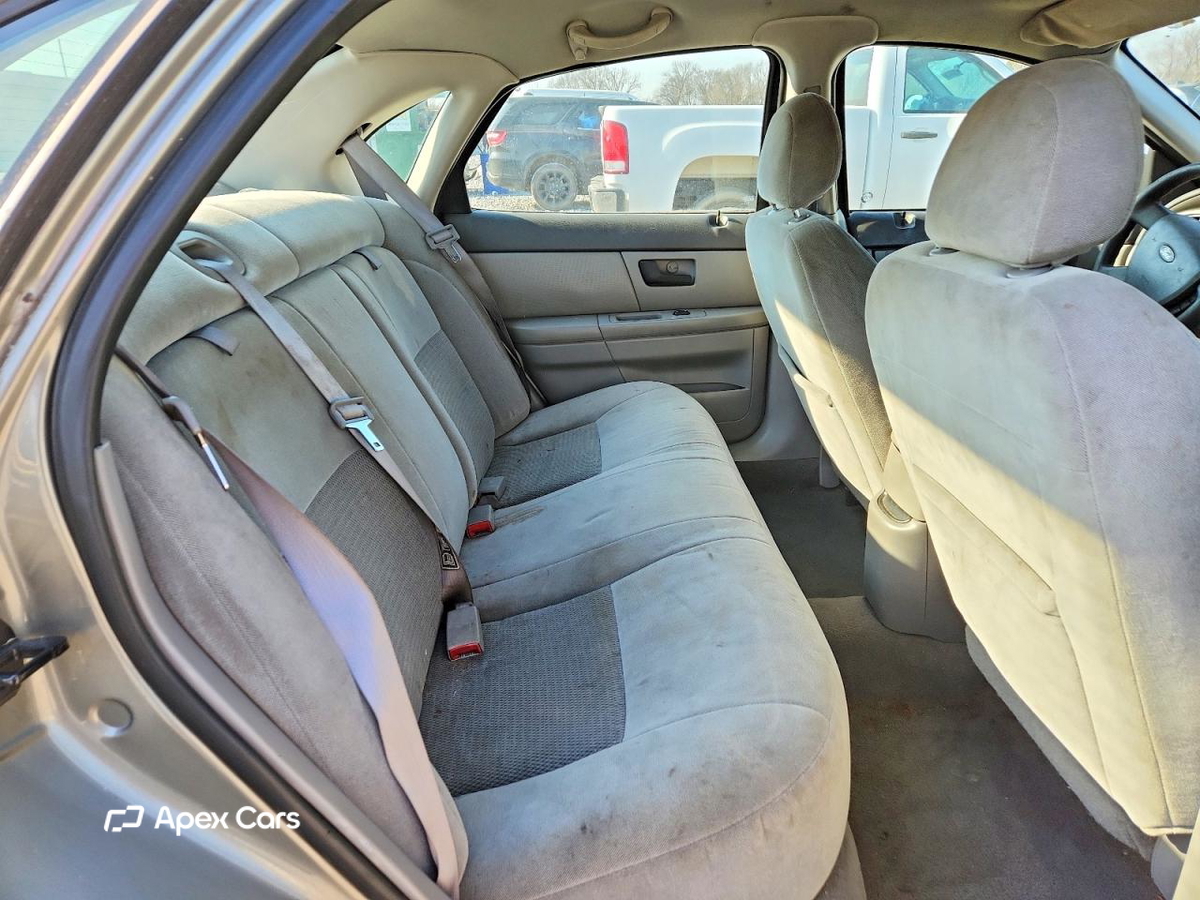 Ford Taurus 2004