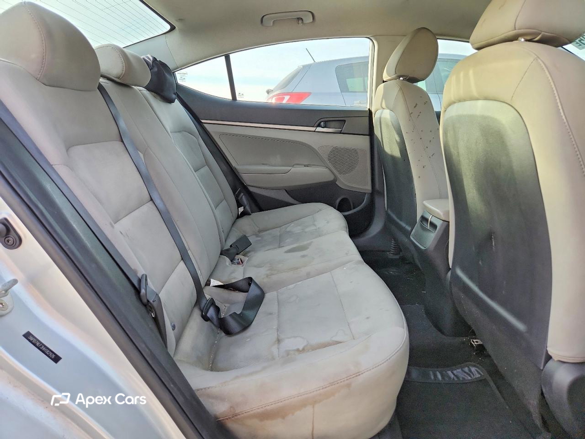 Hyundai Elantra 2017