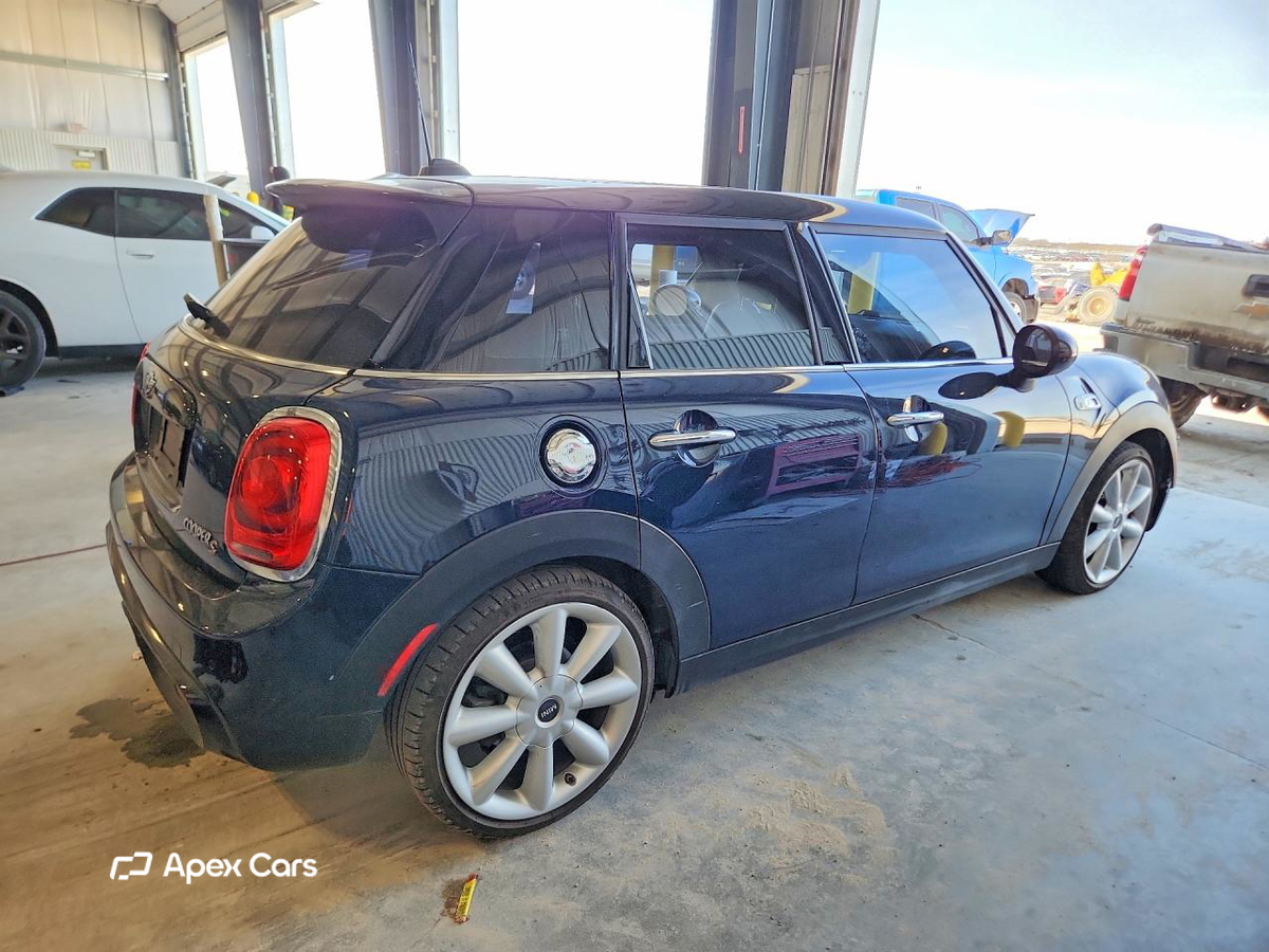 MINI Cooper 2015
