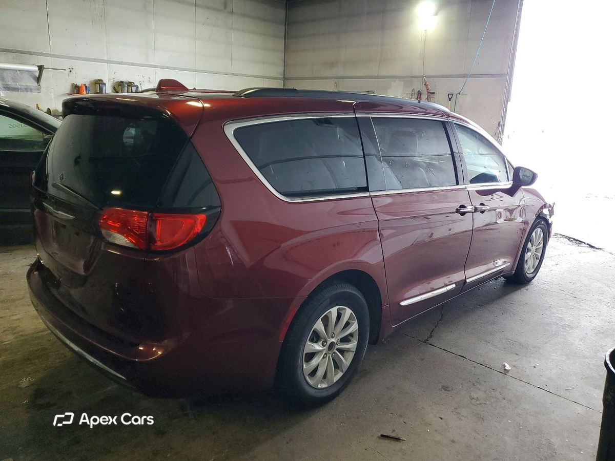 Chrysler Pacifica 2017
