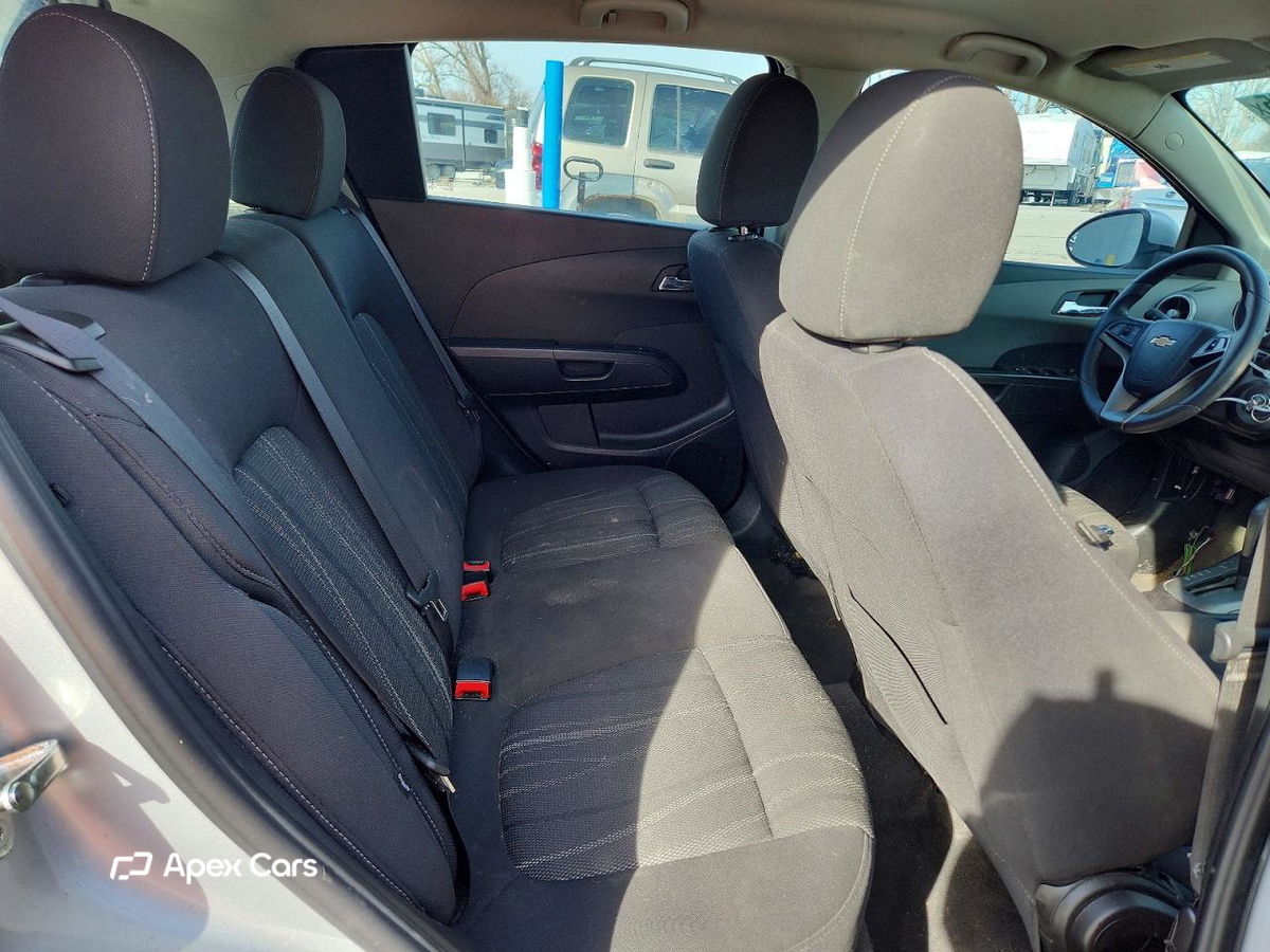Chevrolet Sonic 2015