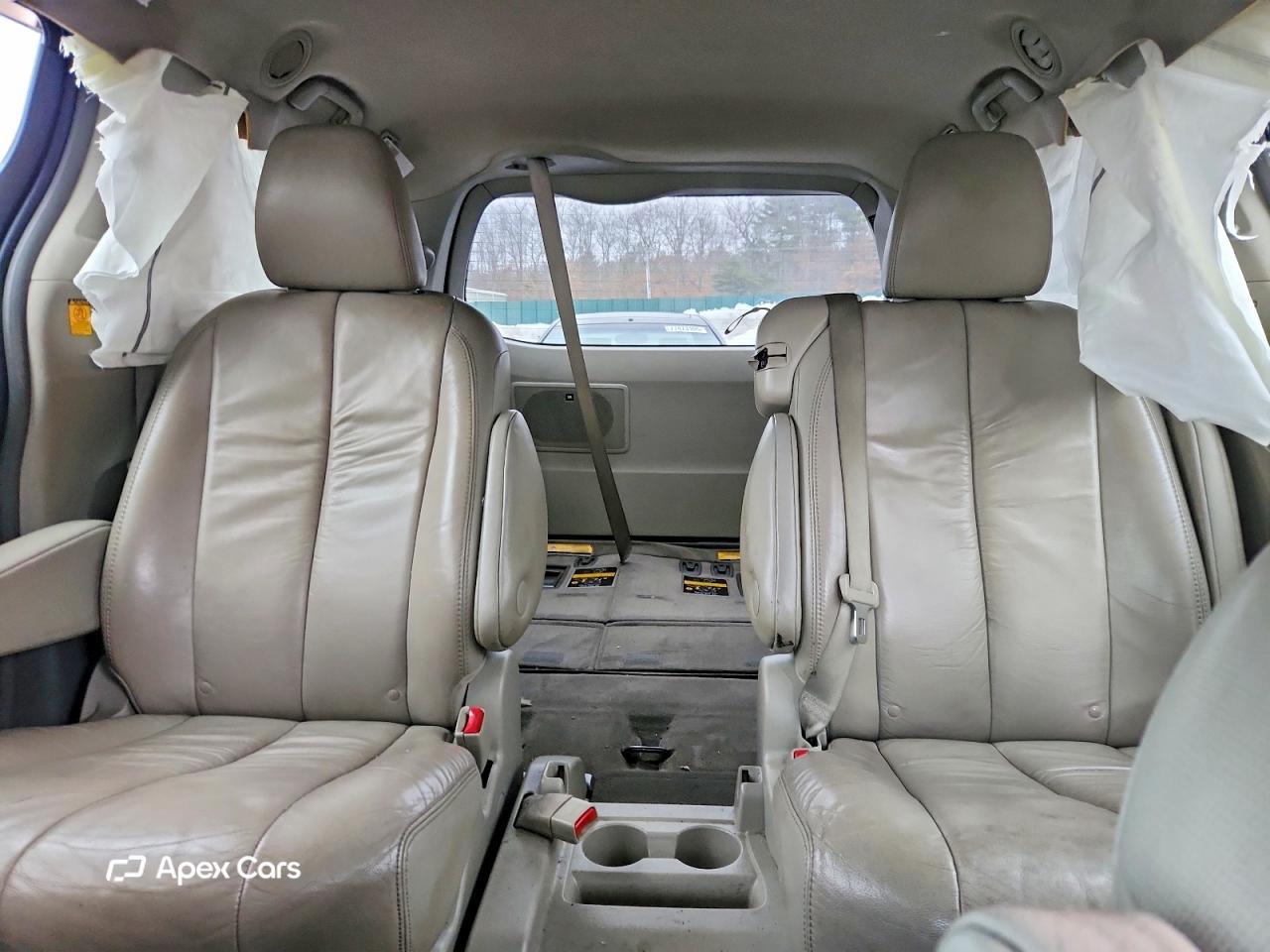 Toyota Sienna 2011