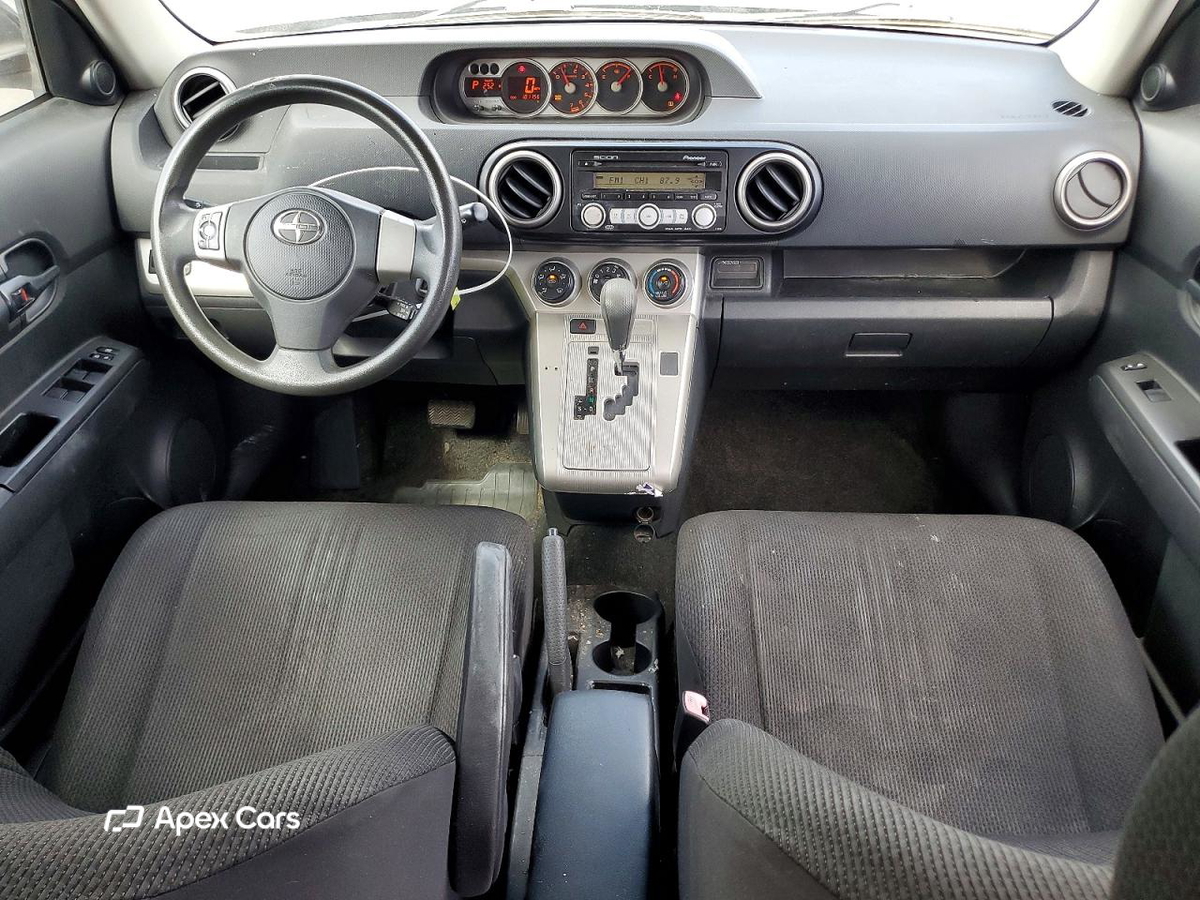 Scion xB 2009