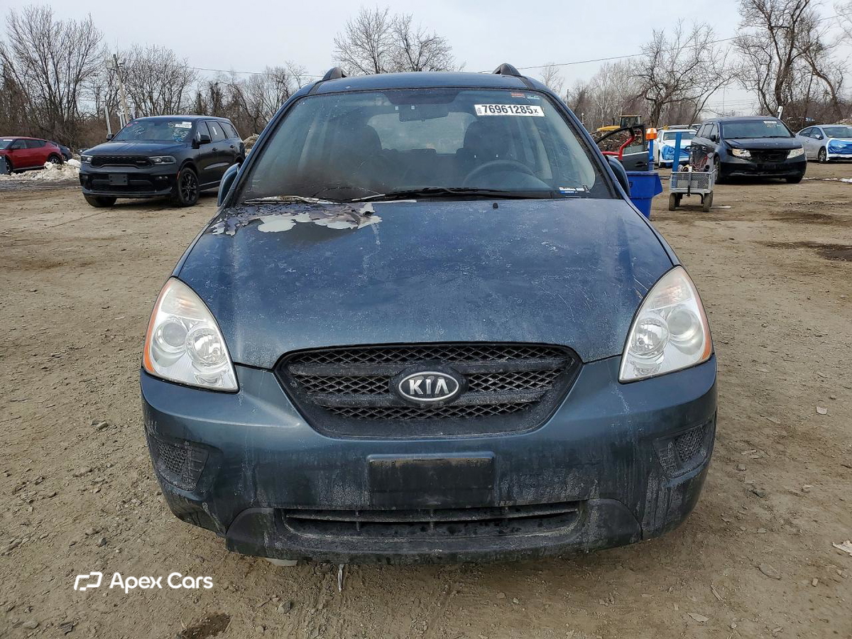 Kia Rondo 2009