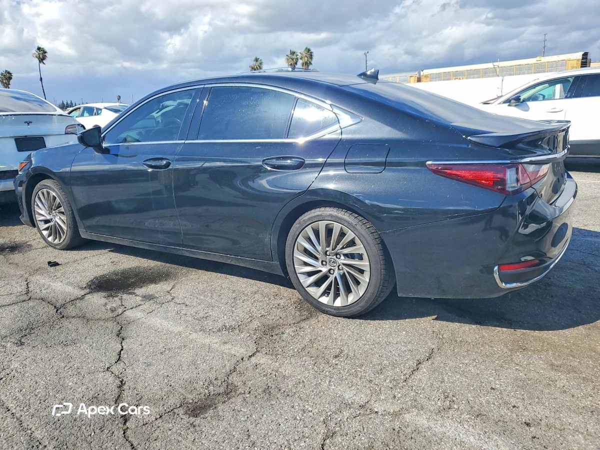 Lexus ES 2023