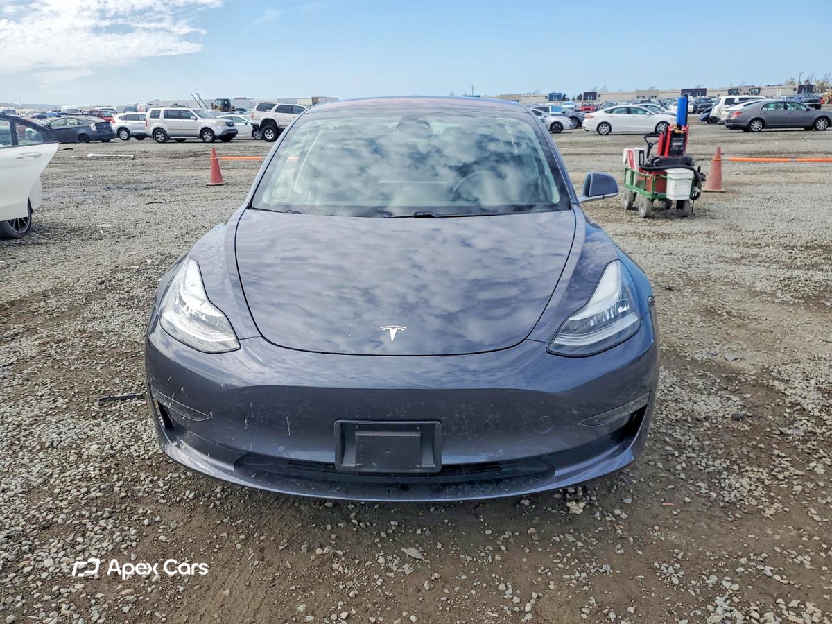 Tesla Model 3 2018