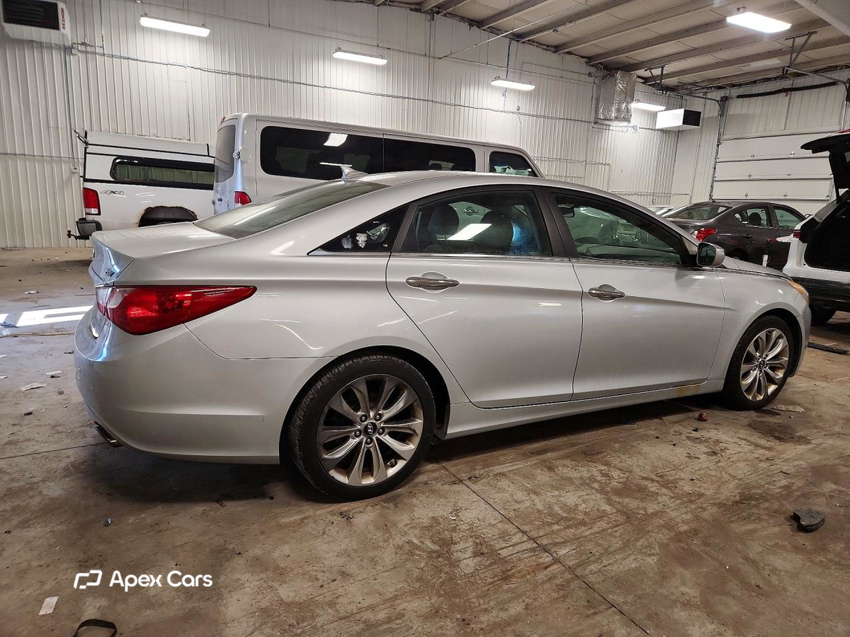 Hyundai Sonata 2011