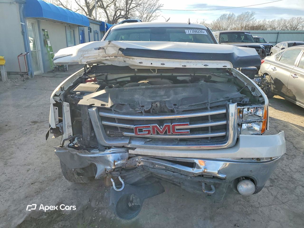 GMC Sierra 2013