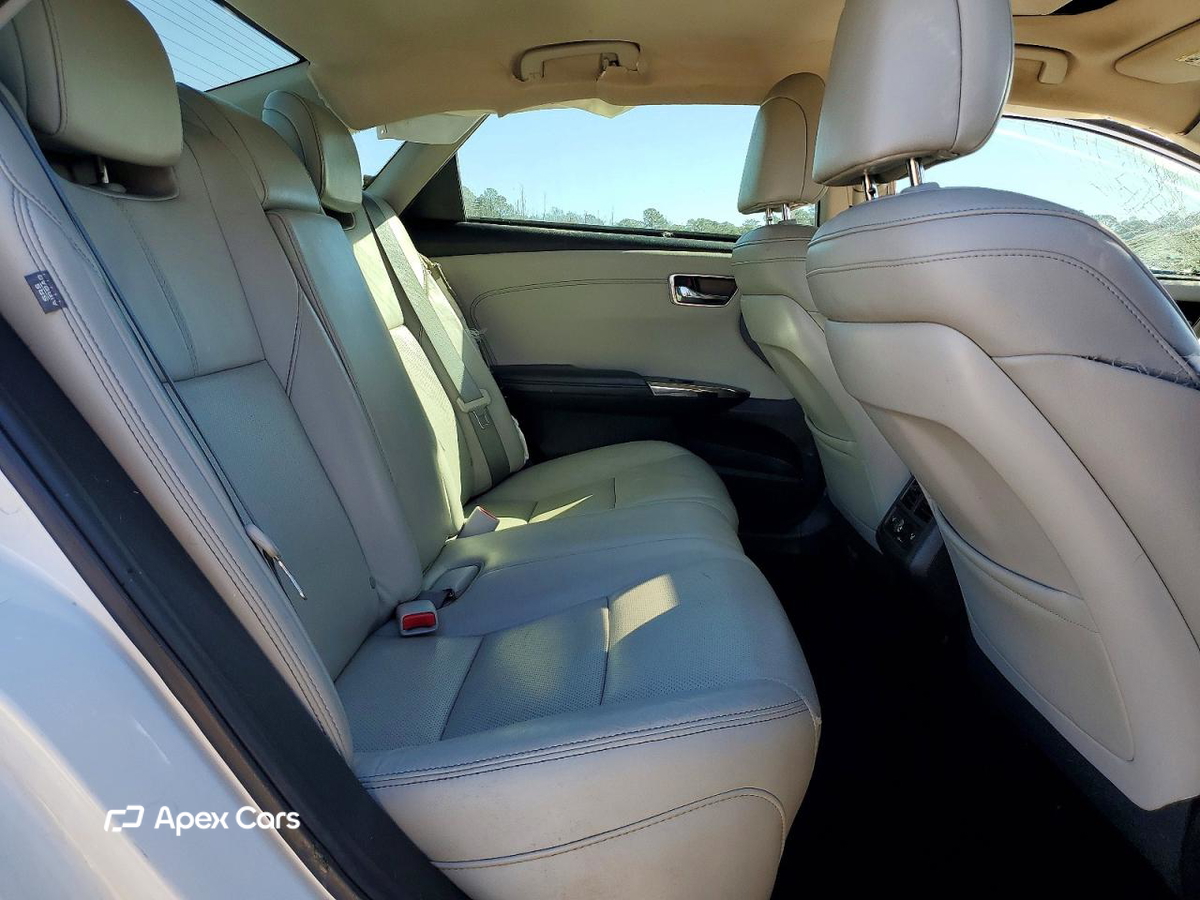 Toyota Avalon 2016
