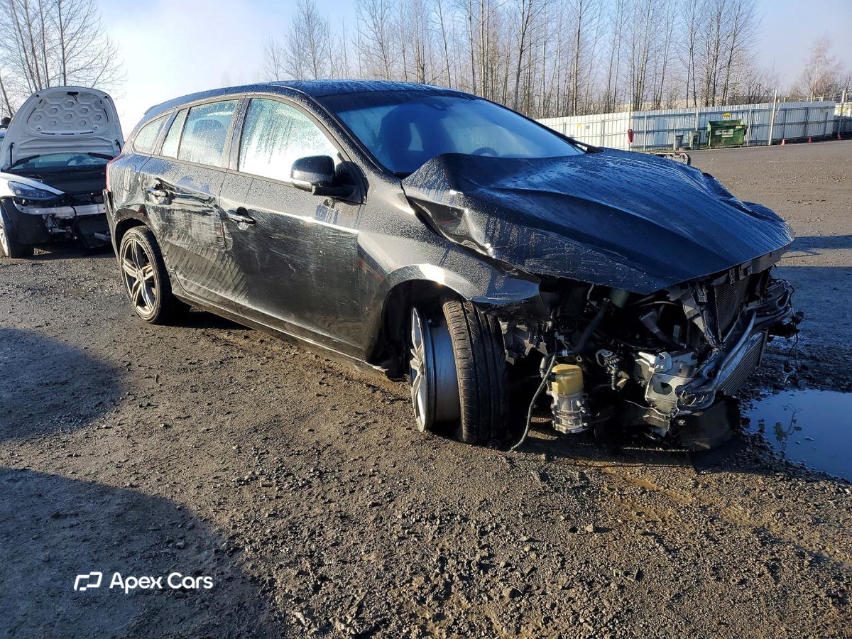 Volvo V60 2015