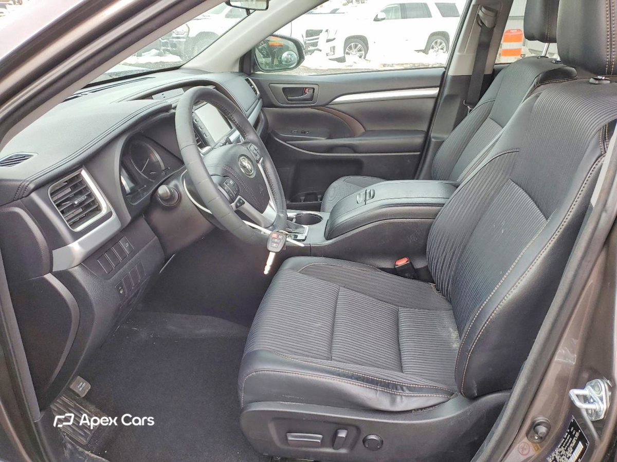 Toyota Highlander 2016