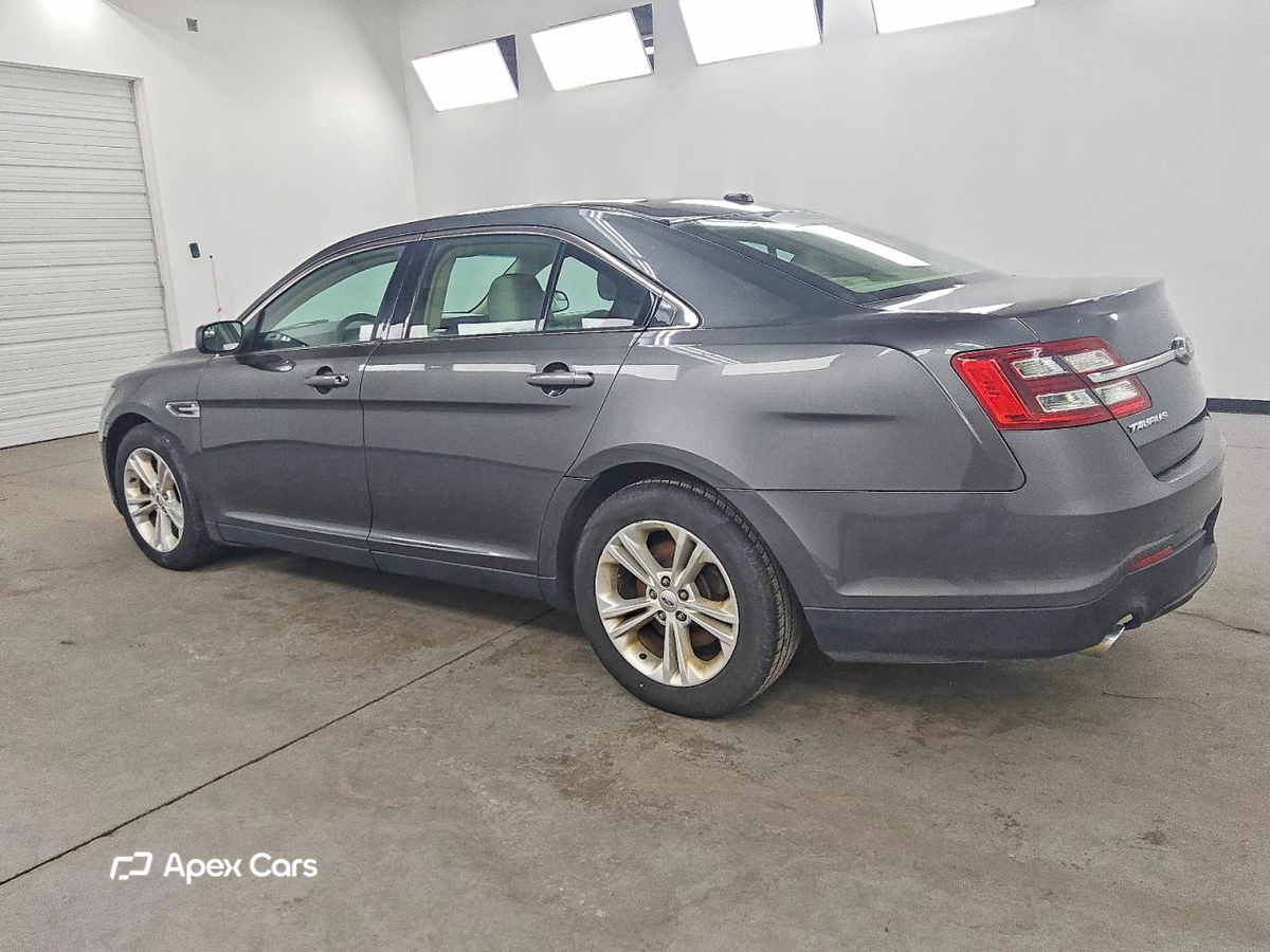 Ford Taurus 2017