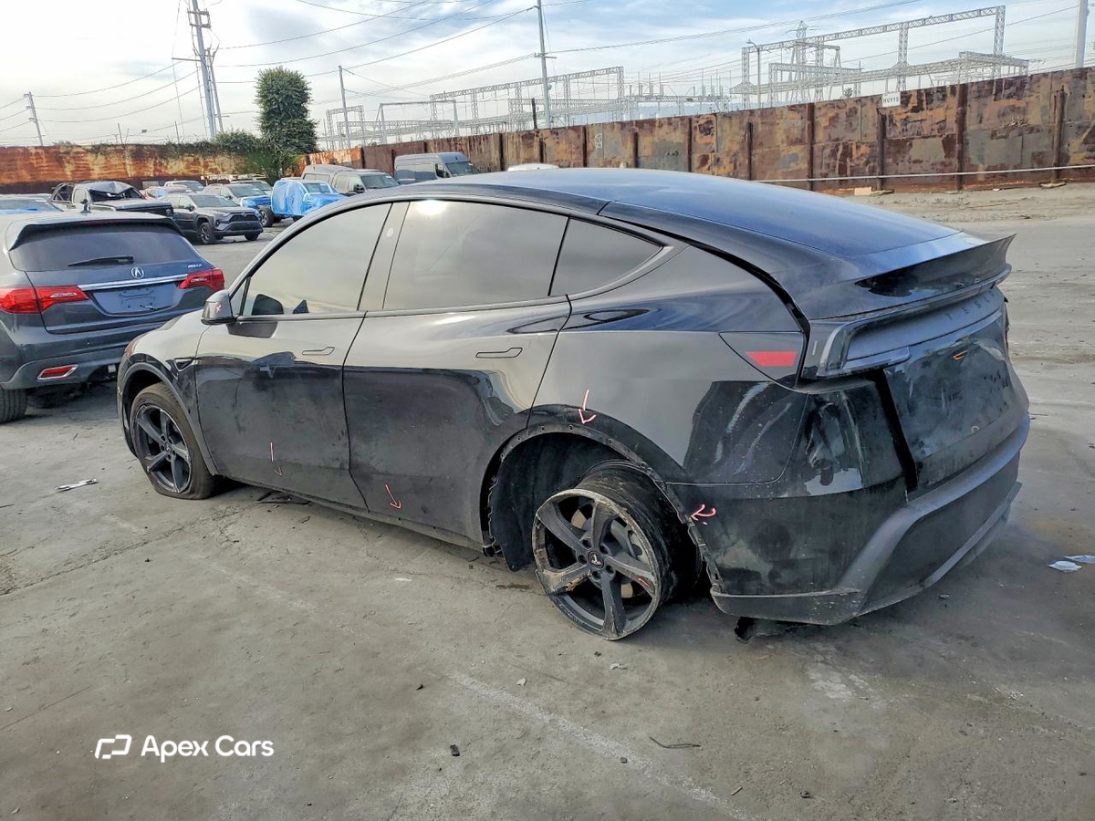 Tesla Model Y 2026