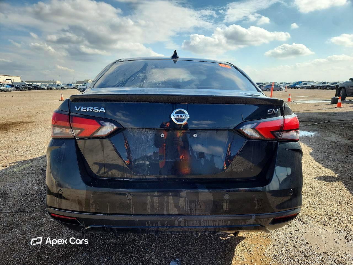 Nissan Versa 2020