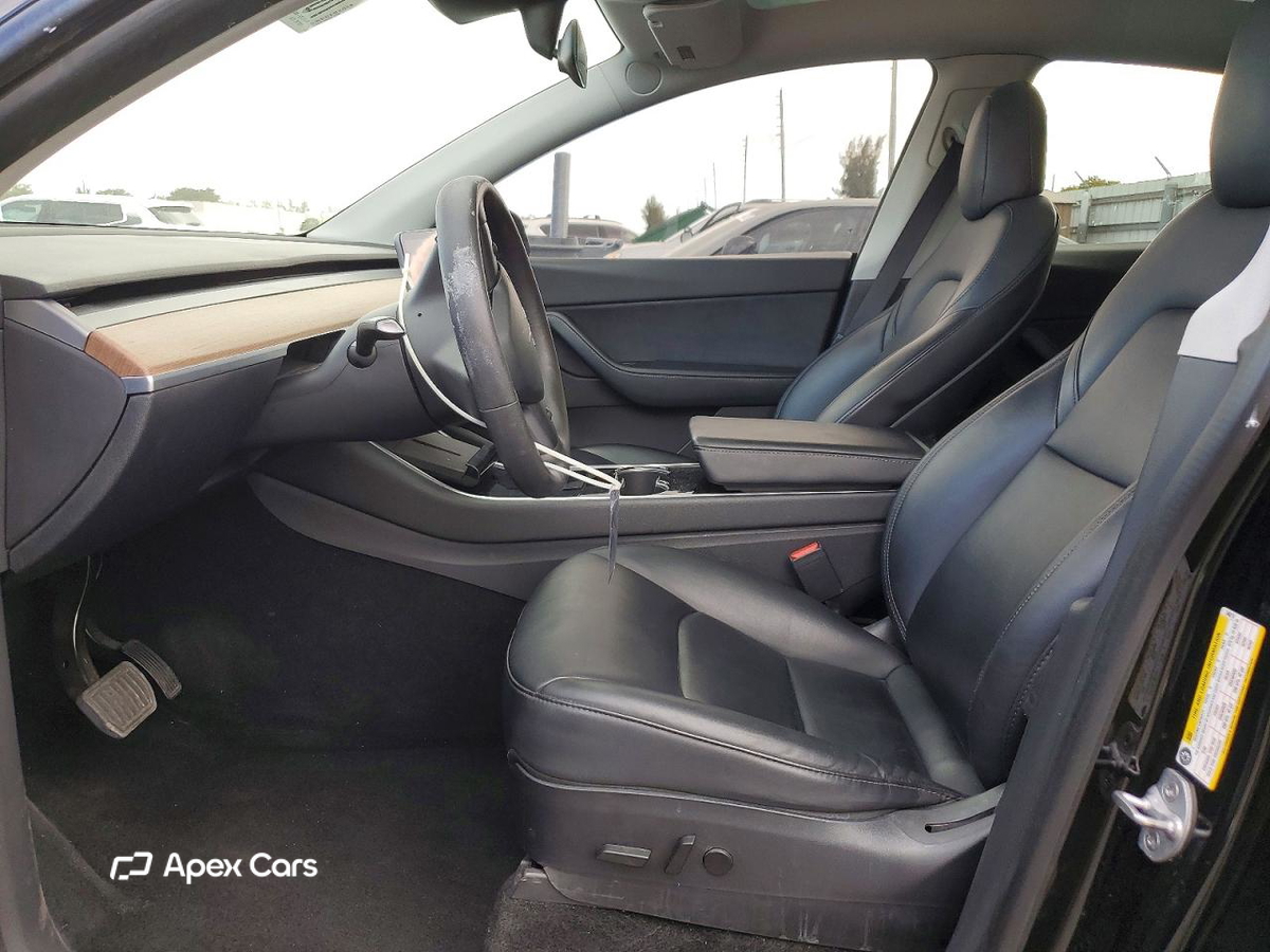 Tesla Model Y 2020