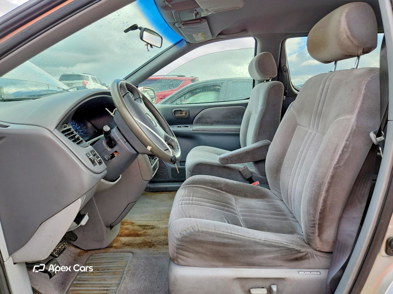 Toyota Sienna 2003